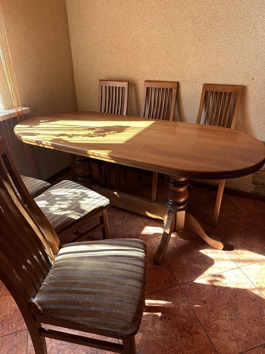 Дубовий Стіл з 6 Кріслами