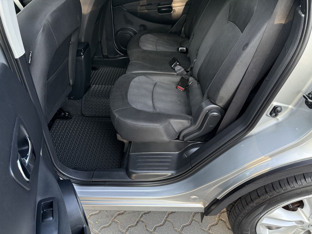 Nissan Qashqai +2. Свіжопригнаний, Розмитнений