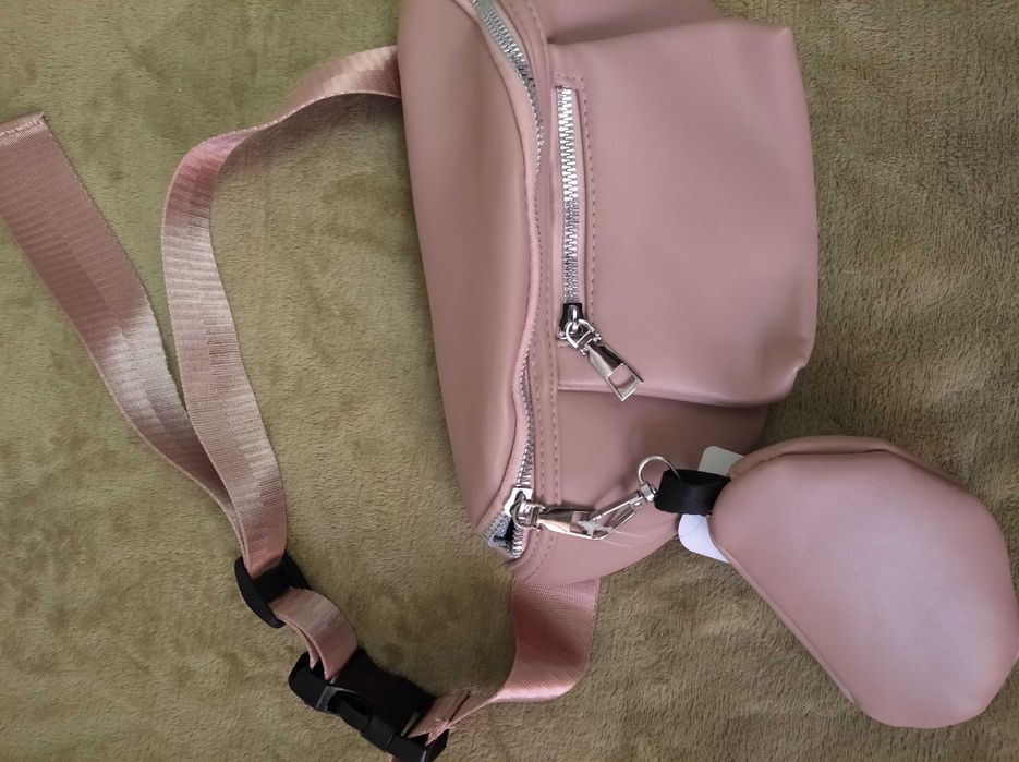 Сумка на пояс, бананка