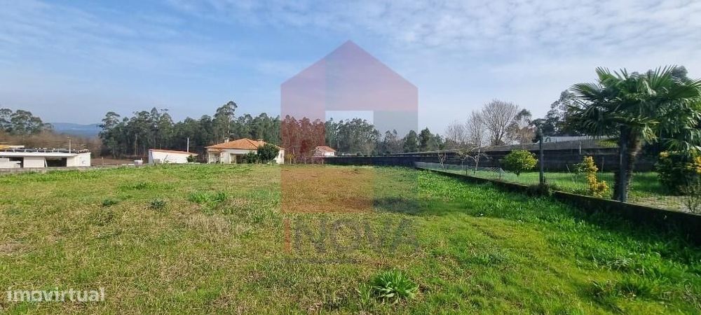 Terreno construção, Cervães
