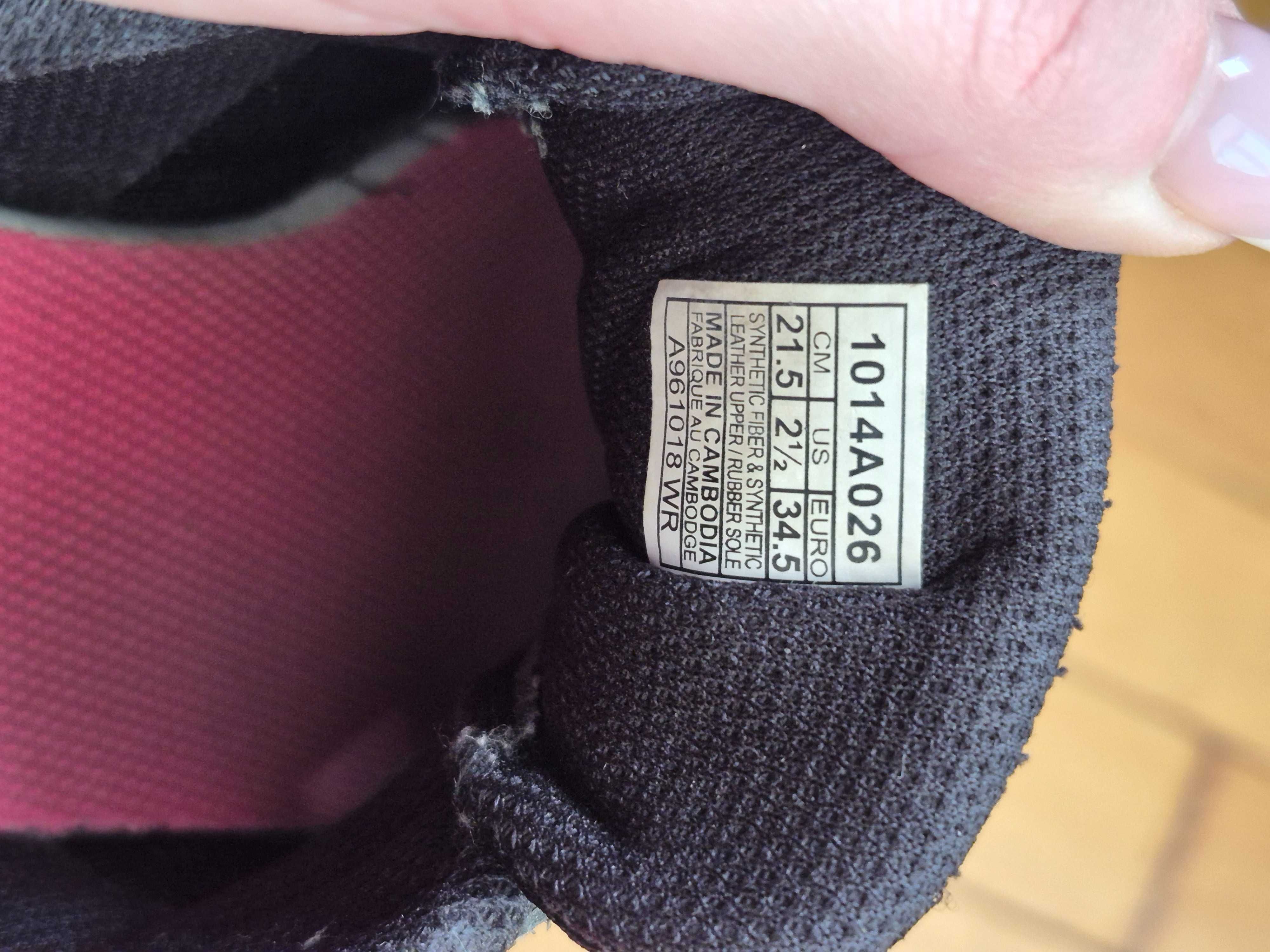 Кросівки дитячі Asics