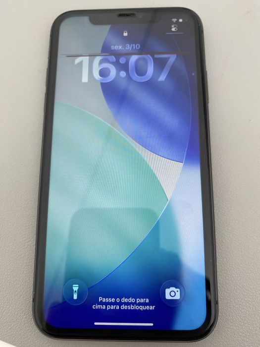 iPhone 11 64 GB Preto