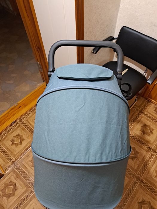 Прогулянковий візок