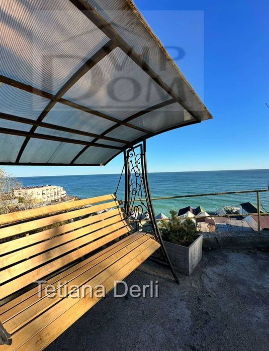 Участок возле моря в Одессе, Совиньон. Угловой