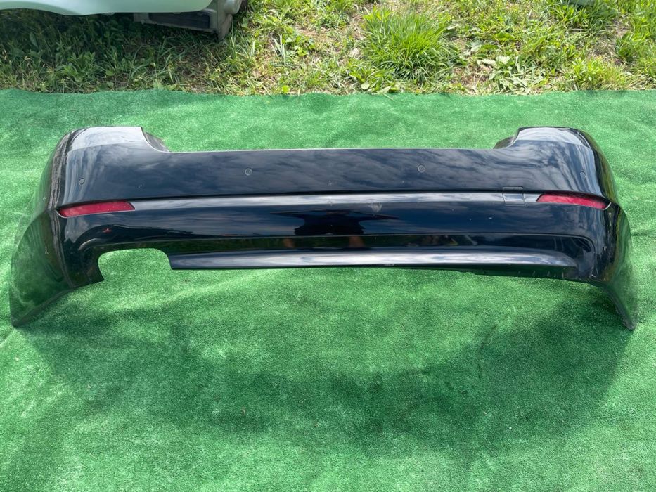 152603001010 Задній бампер чорний BMW 5- Series F10