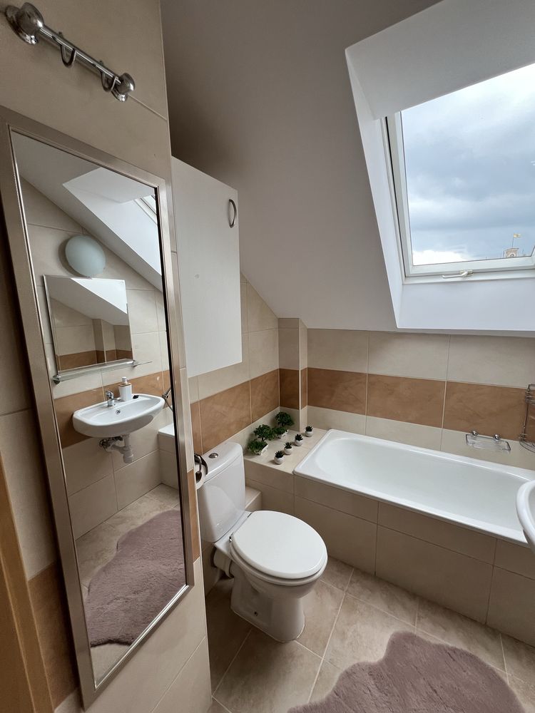 Apartament w centrum miasta w pełni wyposażony z miejscem parkingowym