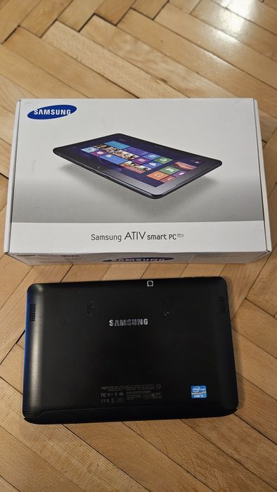 Laptop Samsung ATIV smart PC pro (odczepiany ekran)