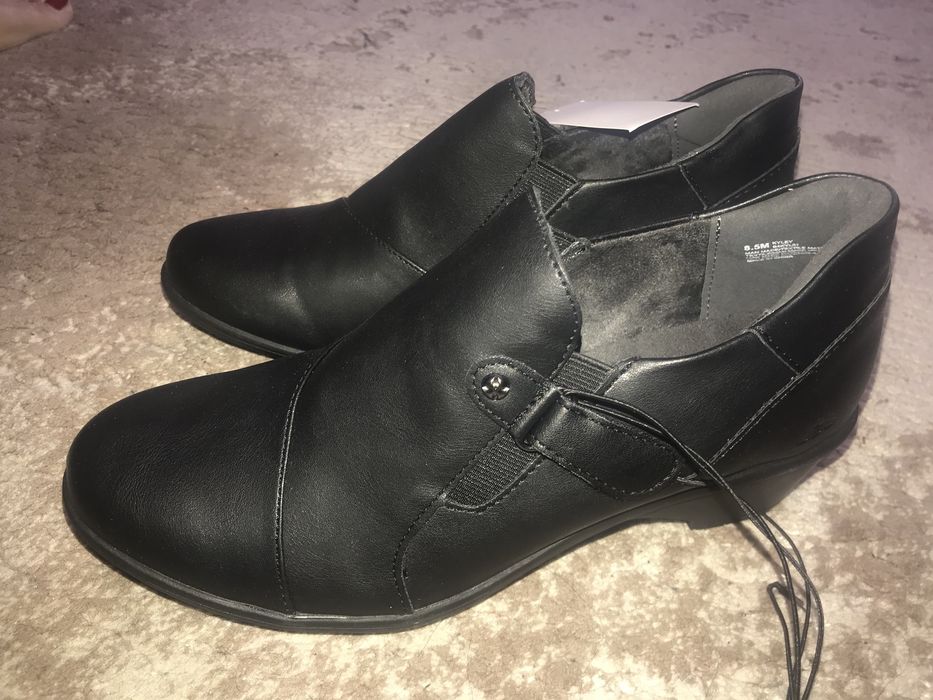 Туфельки на ніжку 24-24,5см.