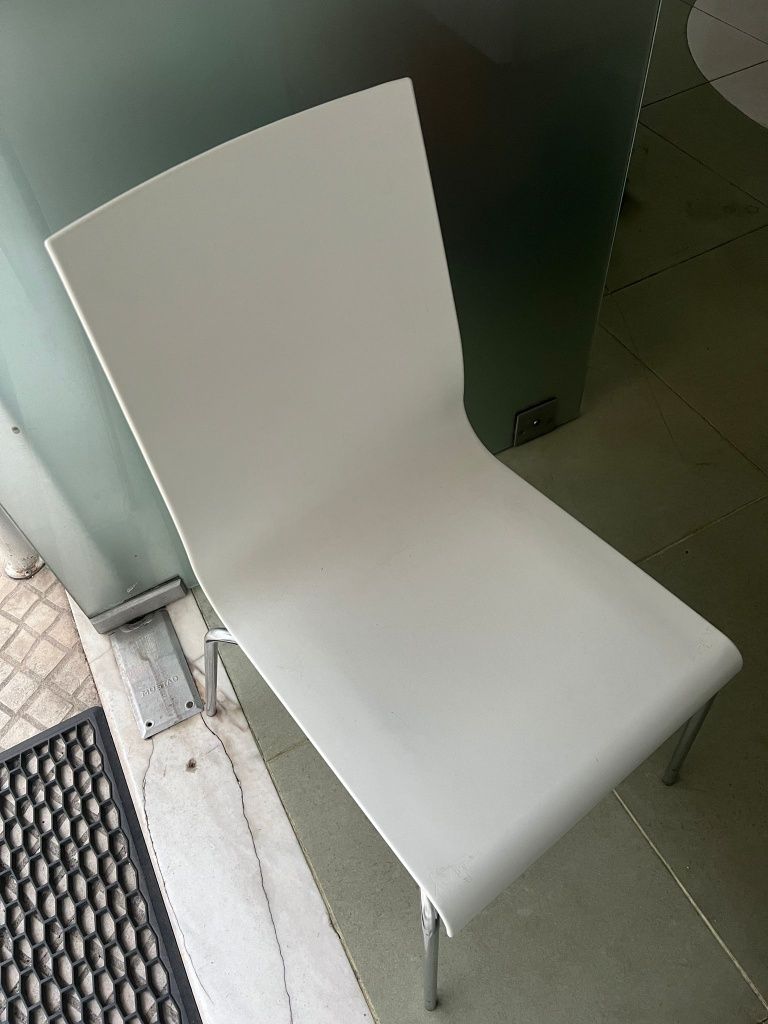 10 Mesas de Pedra e Inox