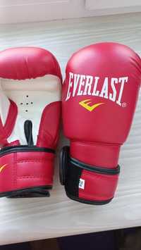 Боксерские перчатки Everlast 4oz