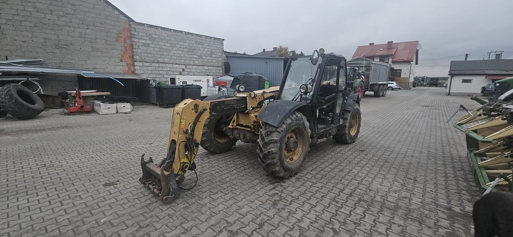 Caterpillar th407