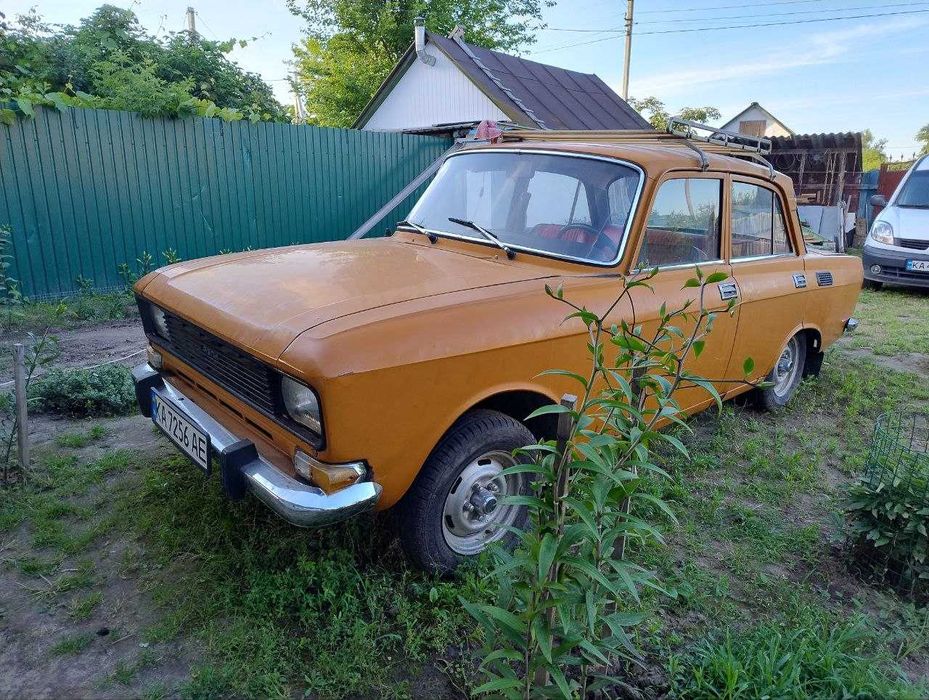 Автомобіль Москвич 2140