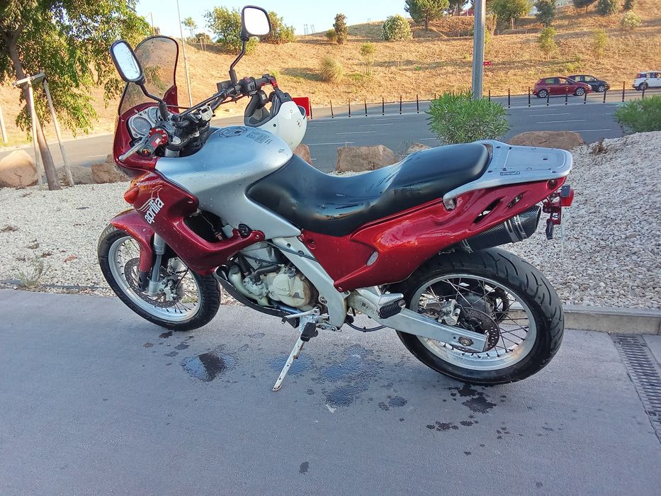 Moto Aprilia pegaso 650