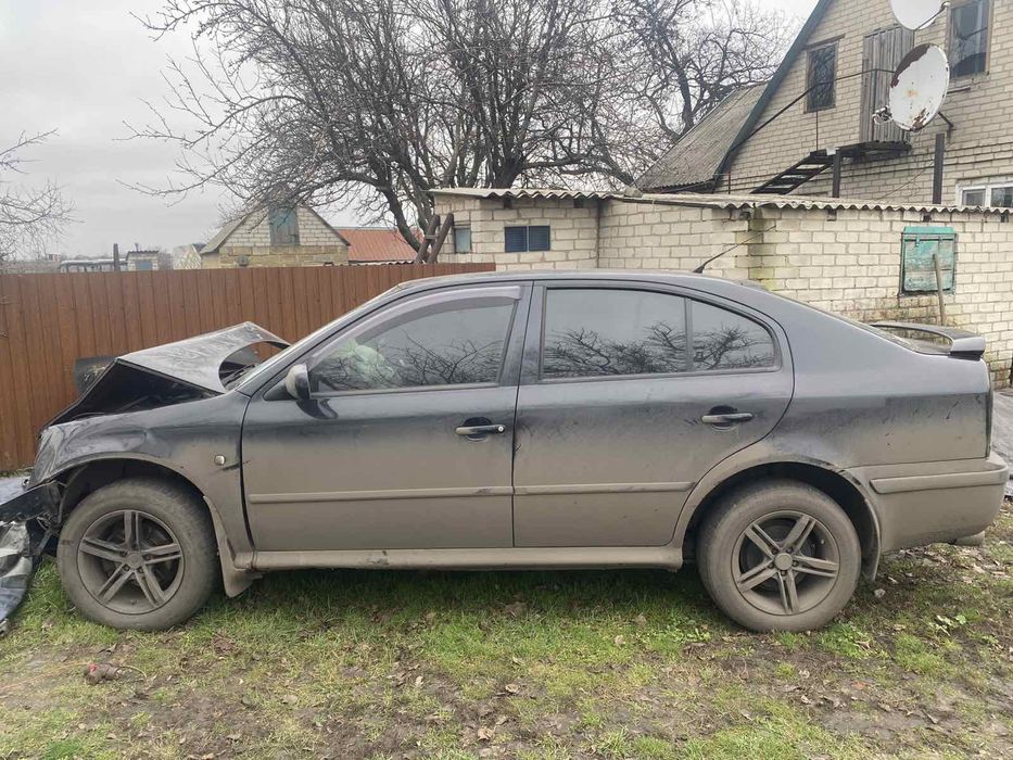 Продам шкоду тур після дтп