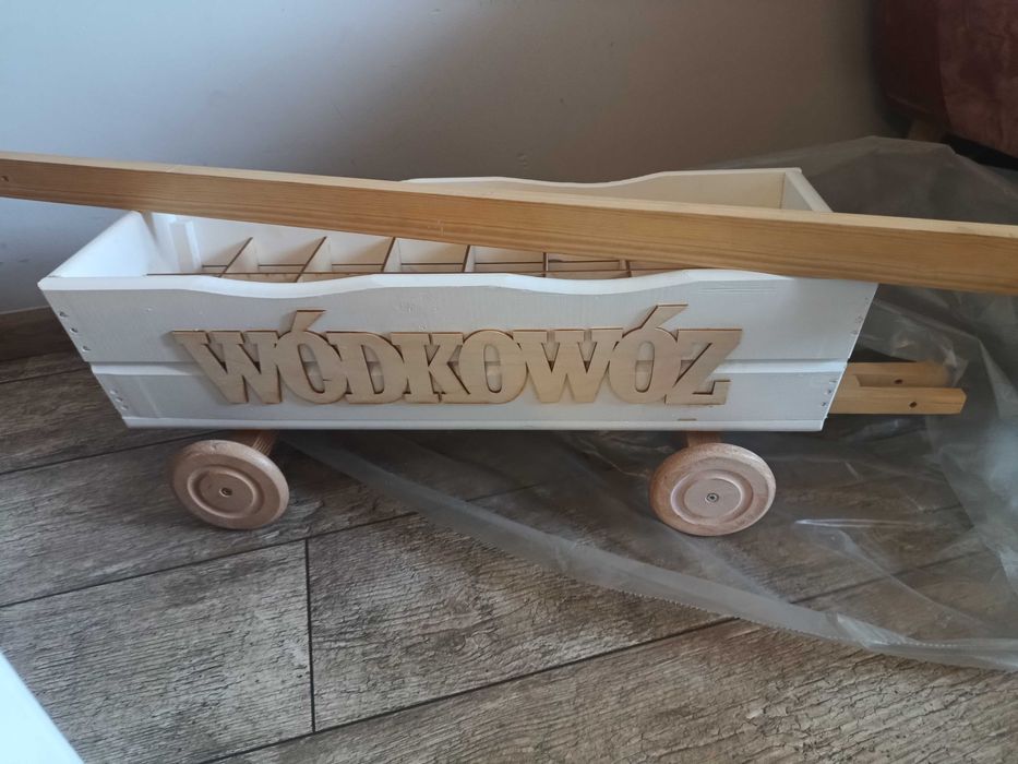 Zestaw na ślub wódkowóz, pudełko na prezenty, ozdoby
