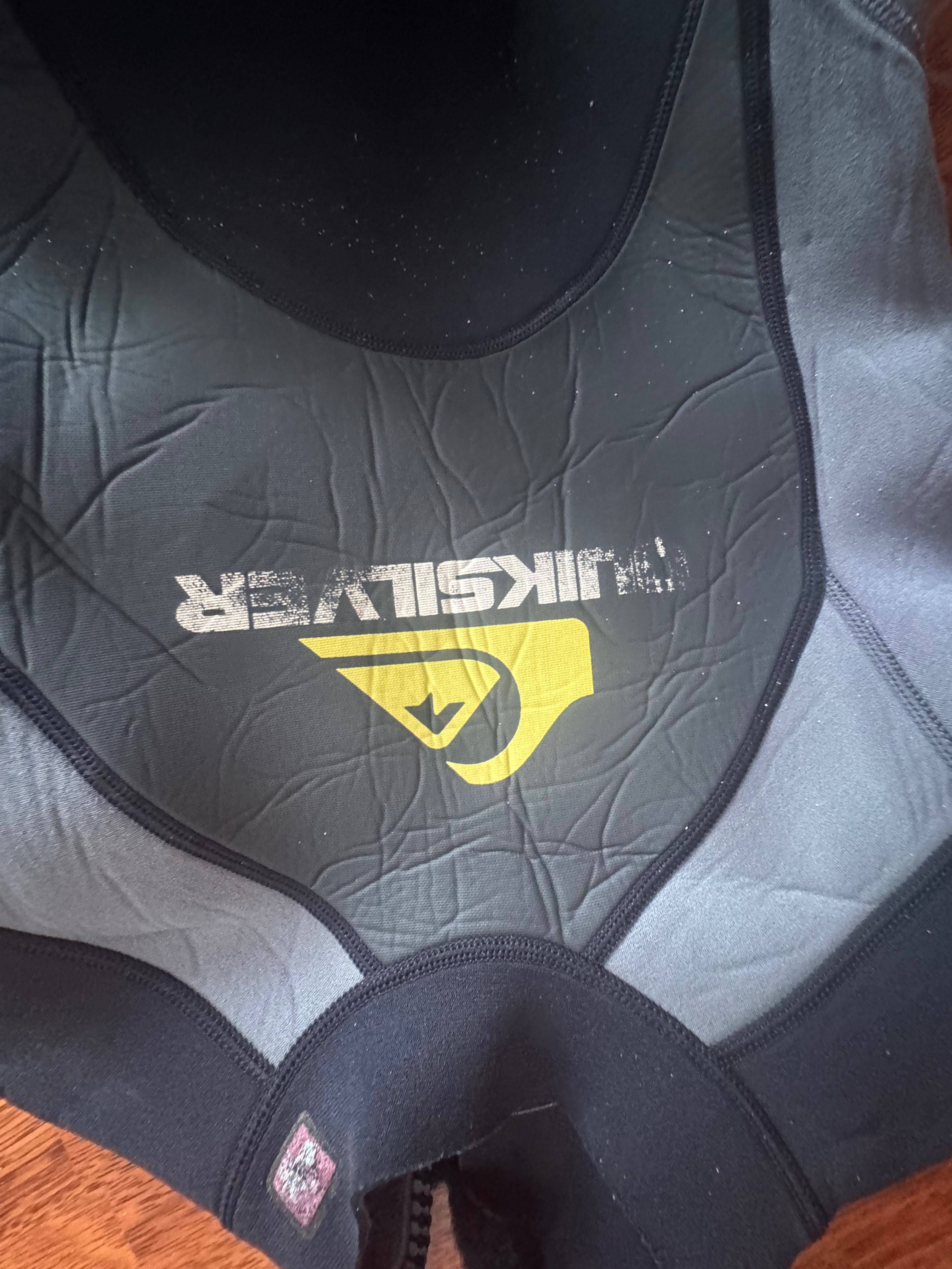 Traje de  neoprene QuickSilver