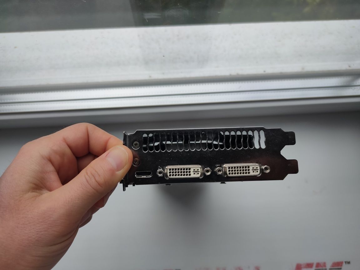 Видеокарта Asus GTX 560 Ti 1 Gb, 256 bit