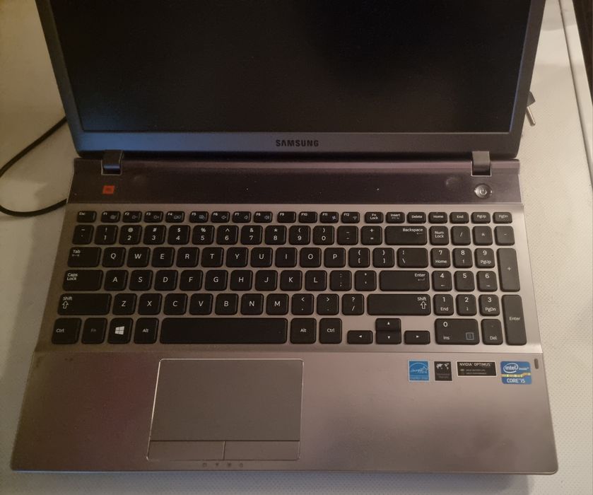 Laptop Samsung NP550P5C