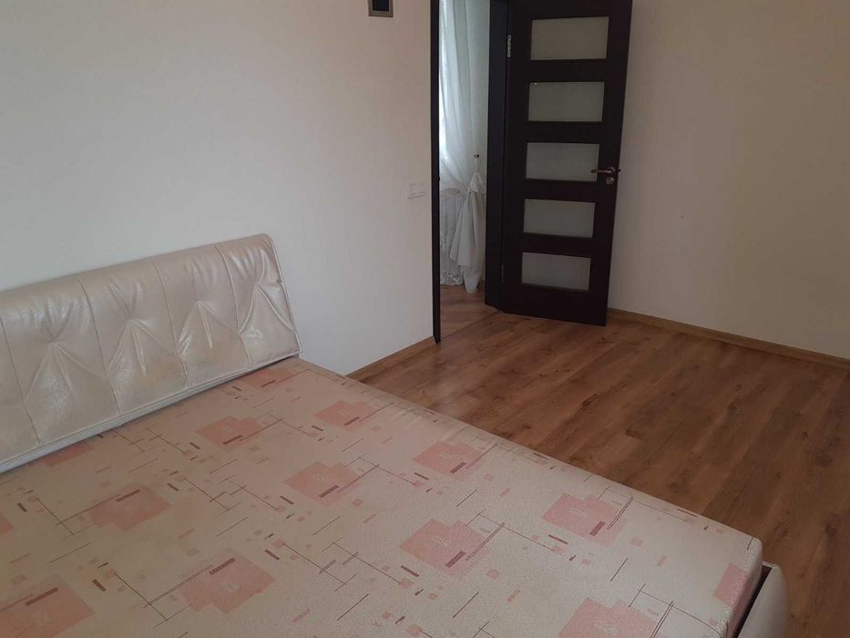 2-х кімнатна квартира , м. Кам'янка-Бузька,  ЦЕНТР