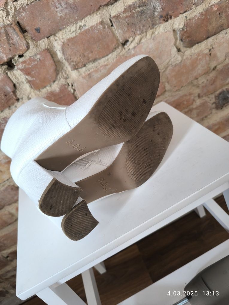 Botki buty białe 38
