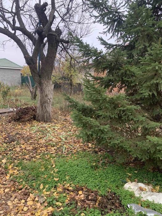 Продаж будинку в долгинцевському районі