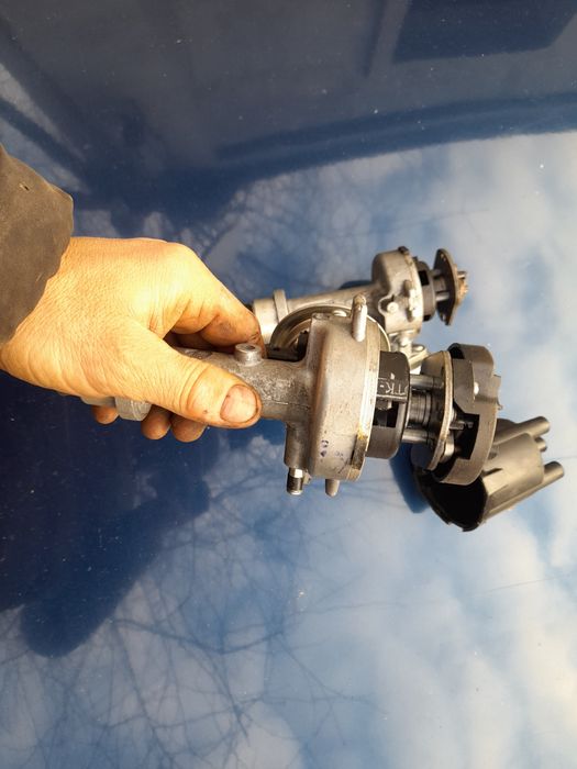 Продам 2 трамблёра на 3 двигатель