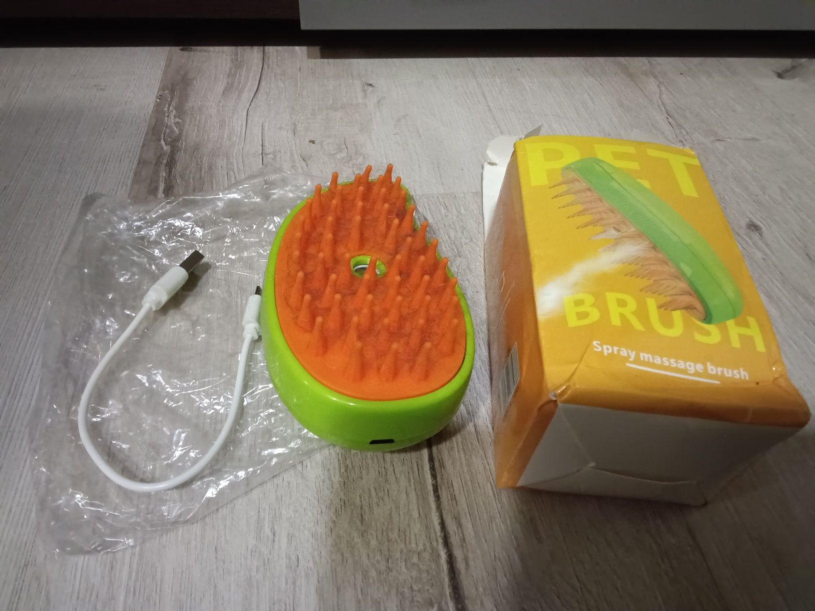 Щітка для котів.