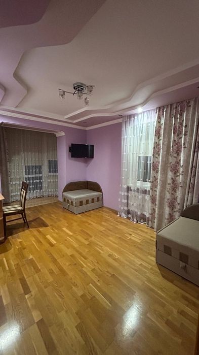 Здається 2-кімнатна квартира по вул. Миру / Будівельників