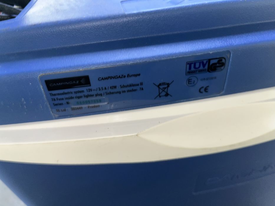 Geleira Campingaz termoelétrica e com ligação a isqueiro automóvel