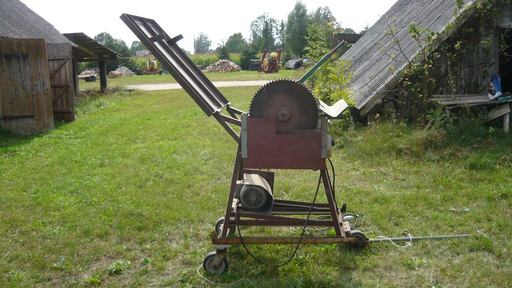 Piła tarczowa do drewna kłód opału krajzega 400V stołowa krejzega