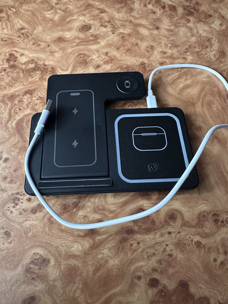 Ładowarka indukcyjna magnetyczna iPhone 3w1 podświetlenie