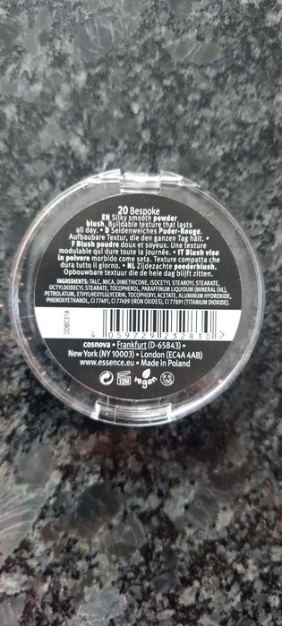 Essence The Blush róż do policzków 5g