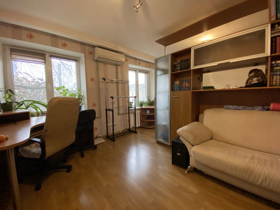 Пр Науки/ Гагарина 3 рн Сильпо нагорка центр