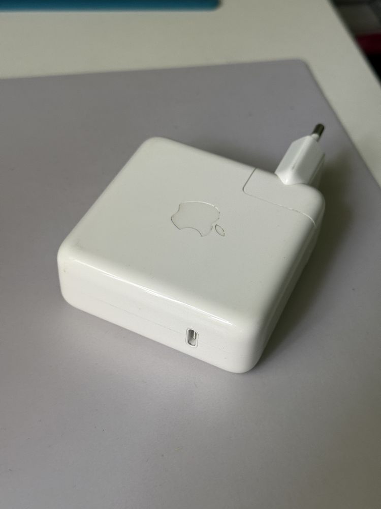 Оригінальний блок живлення Apple 61w