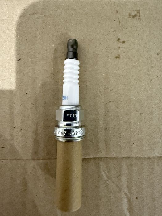 Свечи зажигания 224011KC1C Nissan/Infiniti NGK DILKAR7C9H