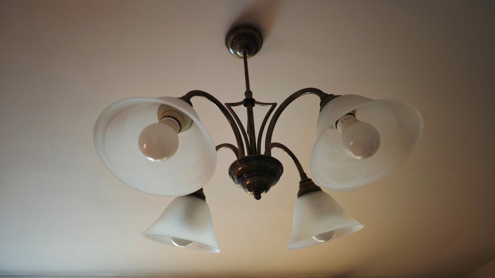 Lampa wisząca (żyrandol) plus lampa podłogowa stojąca