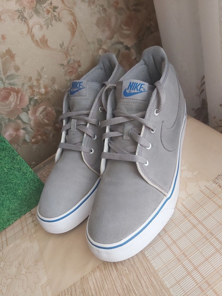 Кросівки снікери хайтопи замшеві Nike Toki Sb оригінал size 45/29см