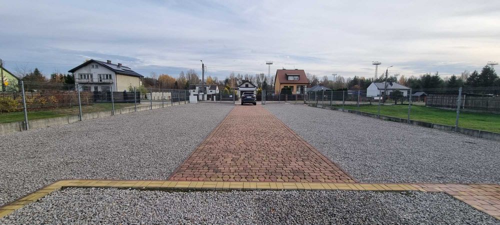 Miejsca parkingowe w Dęblinie