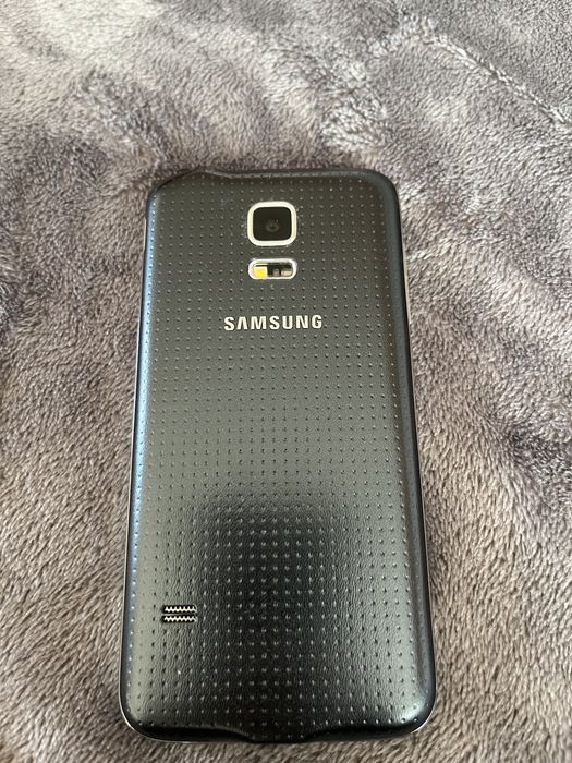 Czarny Samsung galaxy S5 mini