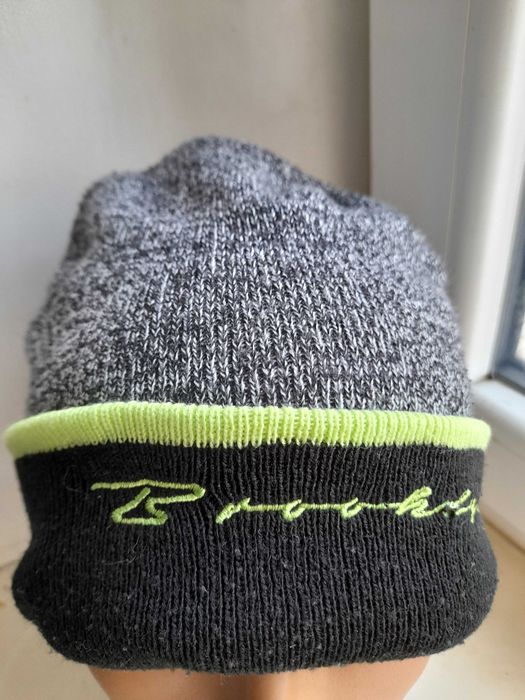 шапка двойная. на 8-15 лет