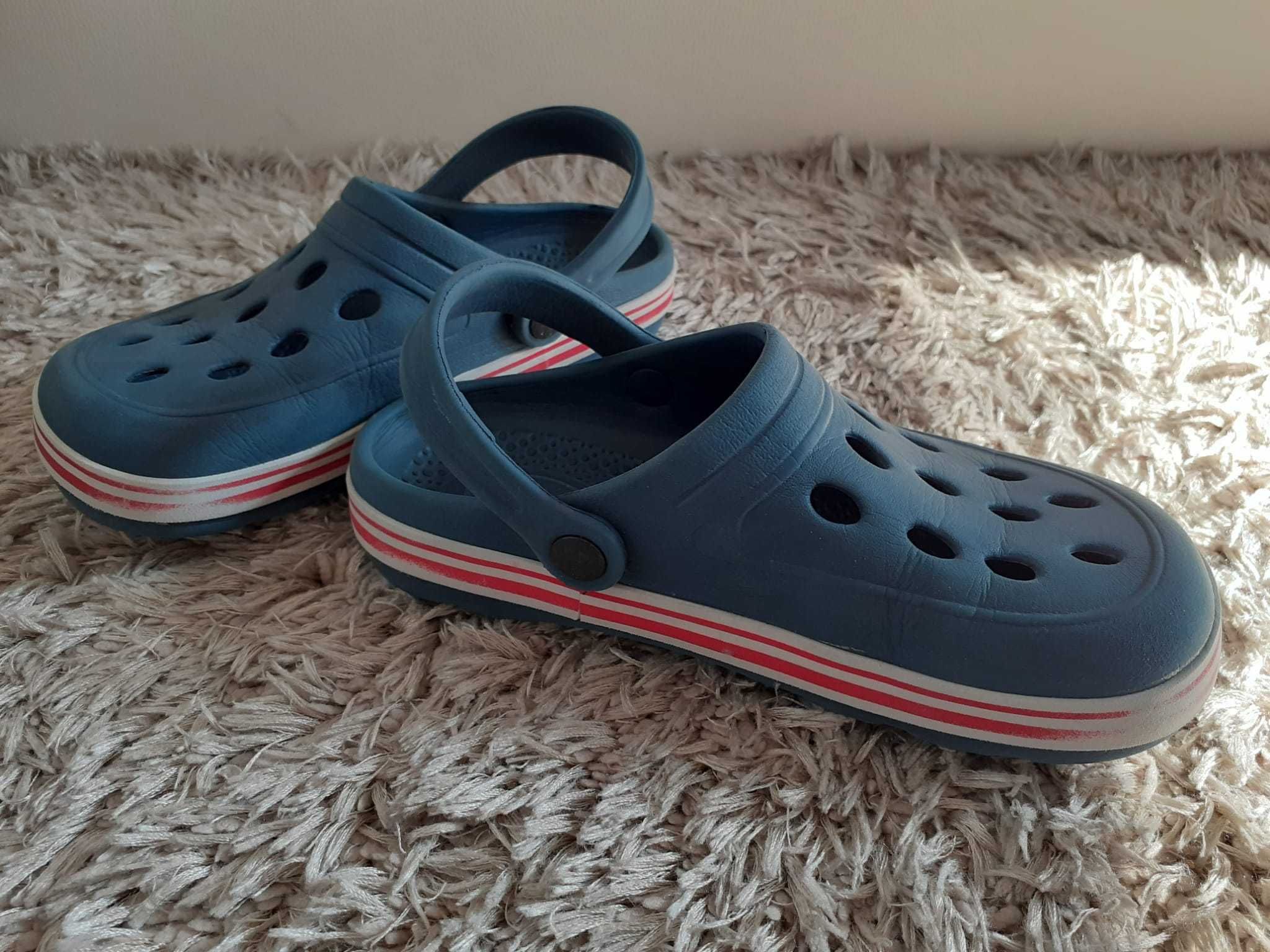 Crocsy chłopięce 32