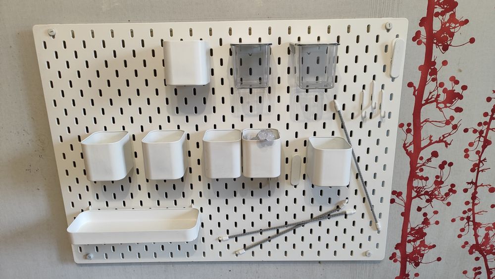 Organizer na scianę Ikea wraz z akcesoriami