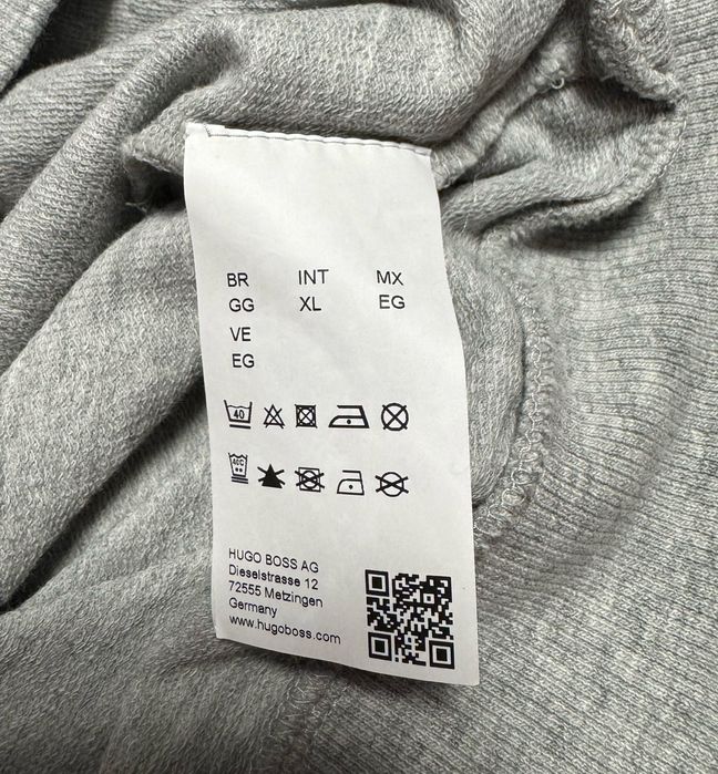 Свитшот Hugo Boss.