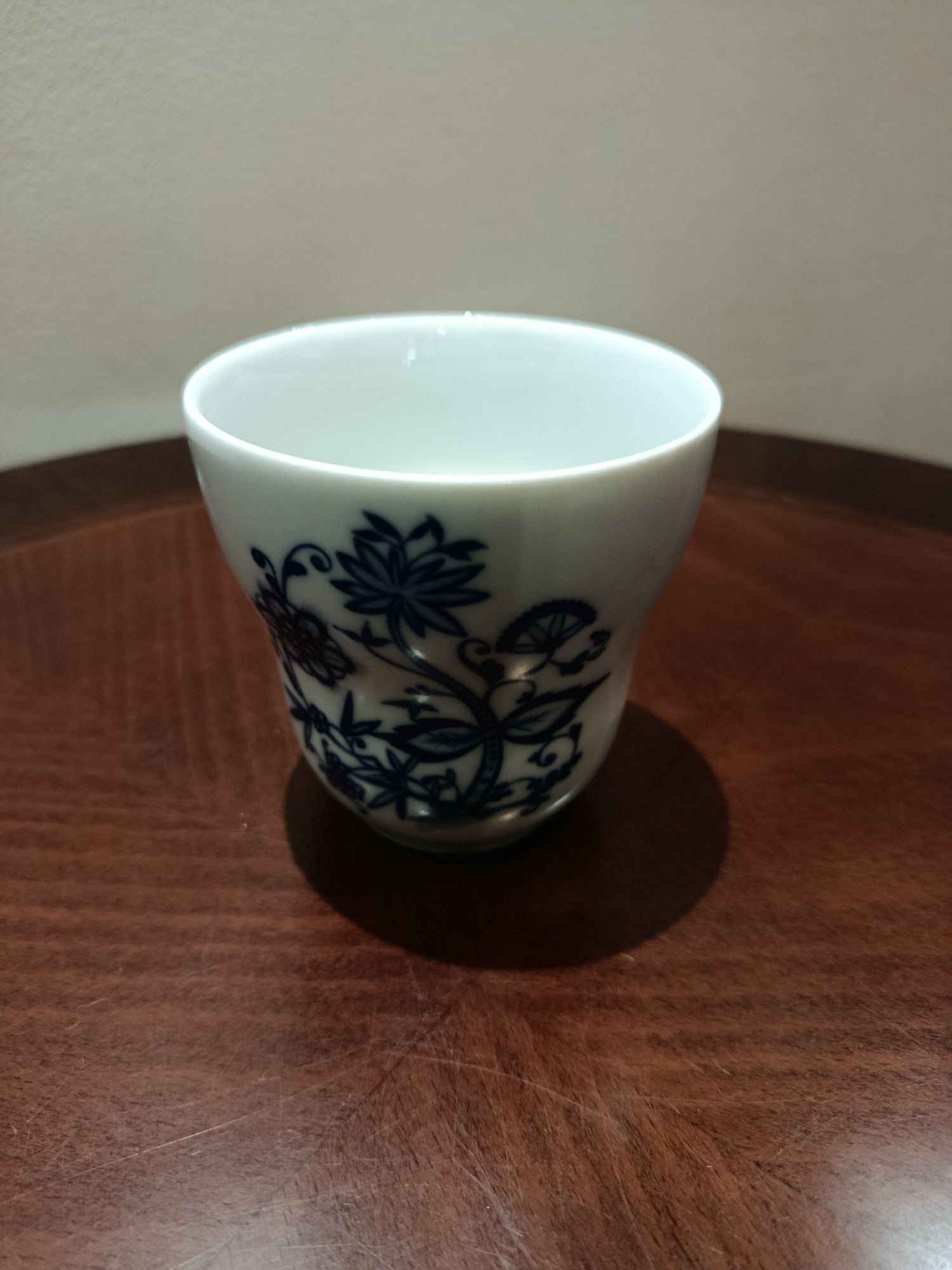 Śliczny stary kubek porcelana Kahla