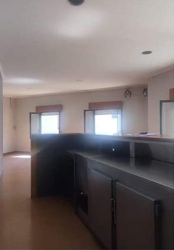 Arrenda se Área Comercial.