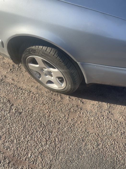 Ауди а6с4 2.5tdi 103kw