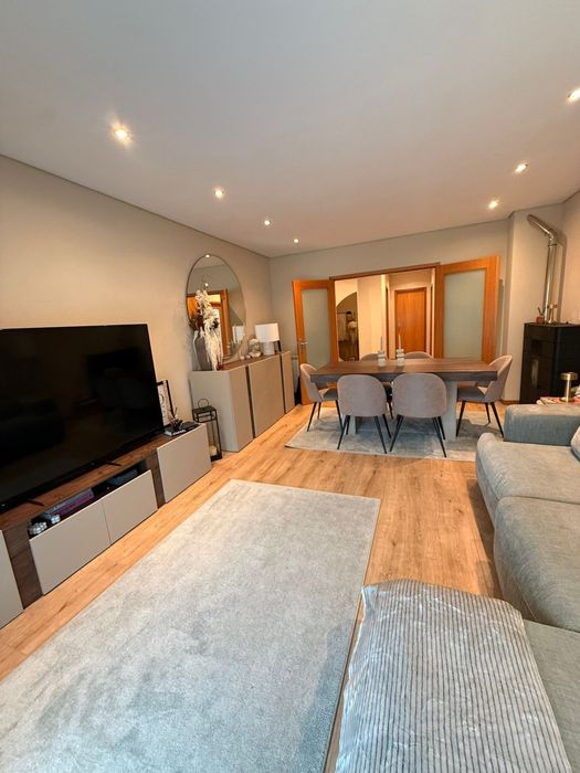 Alugo apartamento T2