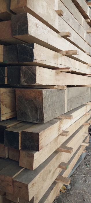 Słupki kantówki dębowe