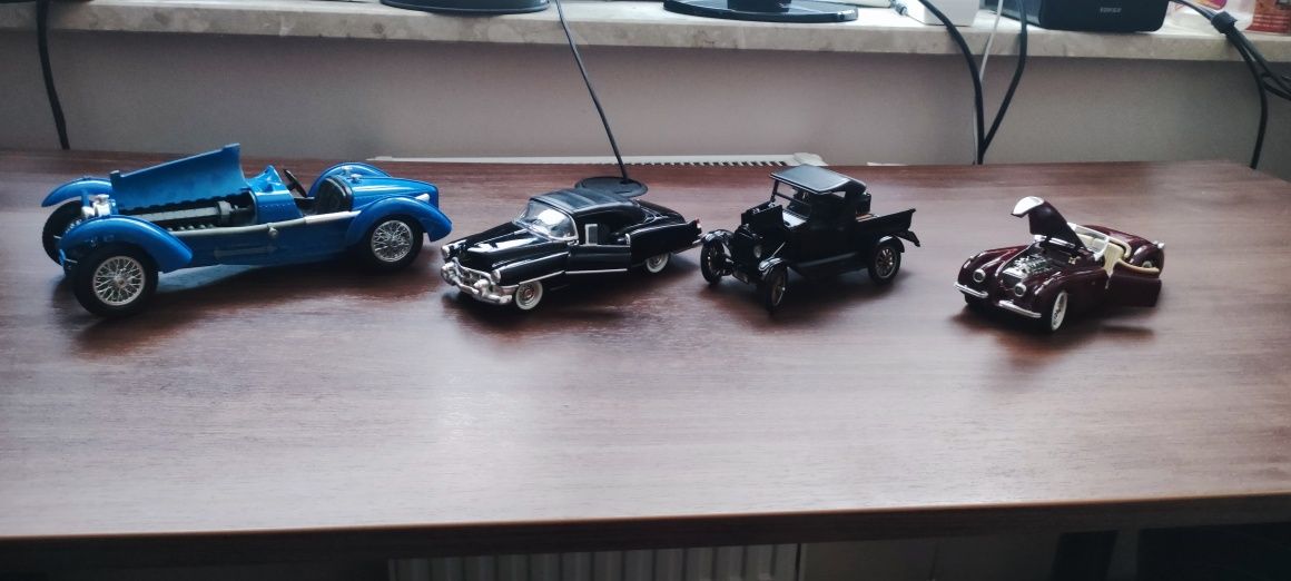 samochodziki zabawki, ford model t sunstar, bugatti, jaguar, cadillac