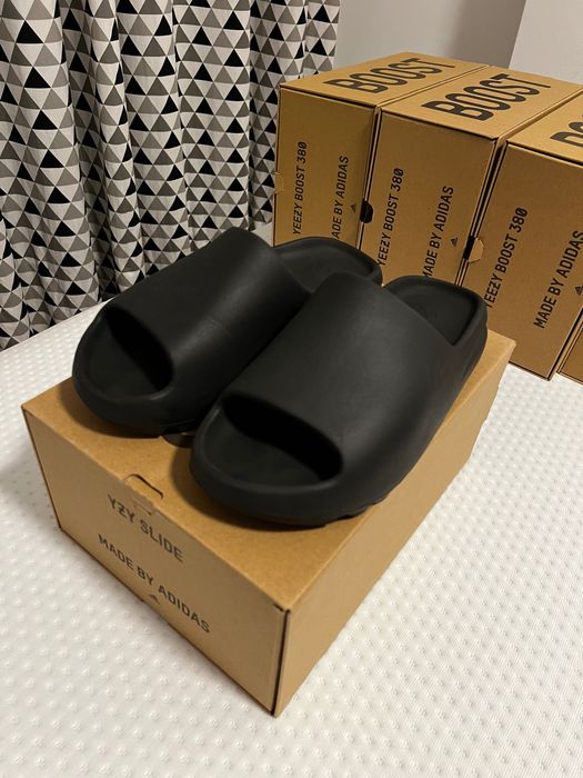 Yeezy Slides - 47